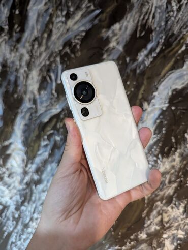 сотовый телефоны: Huawei P60 Pro, Колдонулган, 256 ГБ, түсү - Ак, 2 SIM