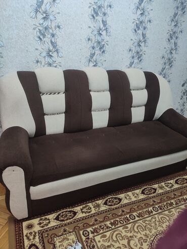 işlənmiş darvaza: Divan, İşlənmiş, Çatdırılma yoxdur