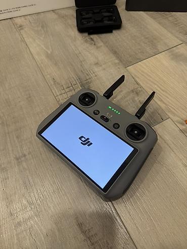 Дроны: DJI Air 3 Fly More Combo + RC 2 Комплект дрона с пультом с экраном и — 9