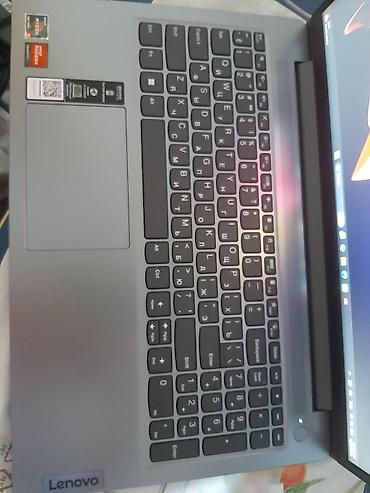 Lenovo: Lenovo noutbuk – 15.6" ekran, tam ölçülü klaviatura və rəqəmsal blok — 2