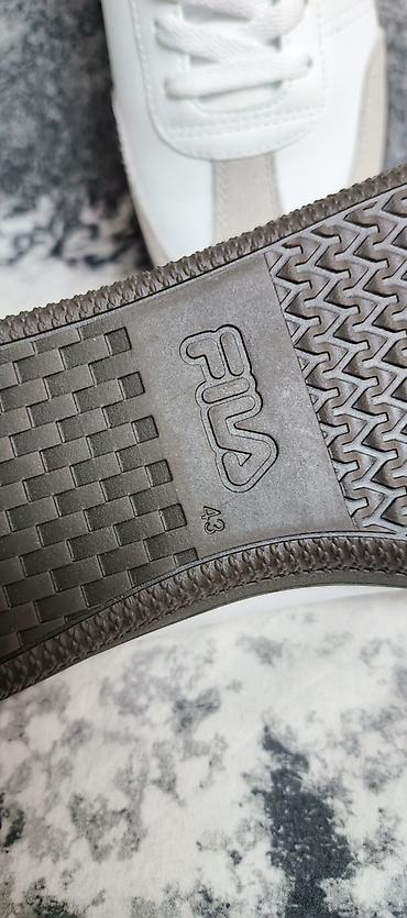 кроссовки: Кожаные кроссовки Итальянского бренда FILA . Размер 43 — 7