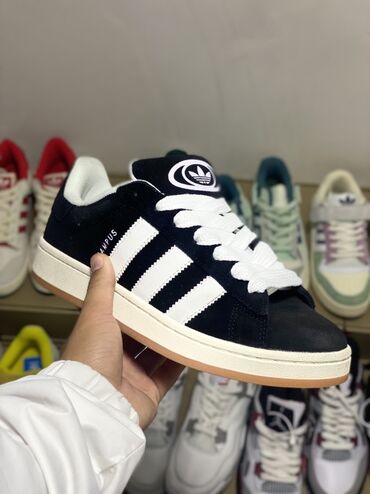 Кроссовки и спортивная обувь: Кеды Adidas Campus (оригинальная линейка Originals) - Материал верха — 18