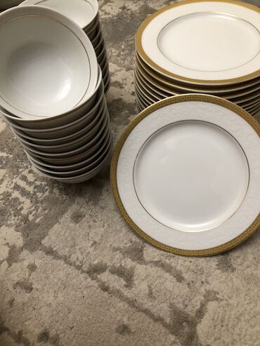 японский сервис: Набор посуд от Японского бренда 17шт тарелок и 20шт пиалки Цена за