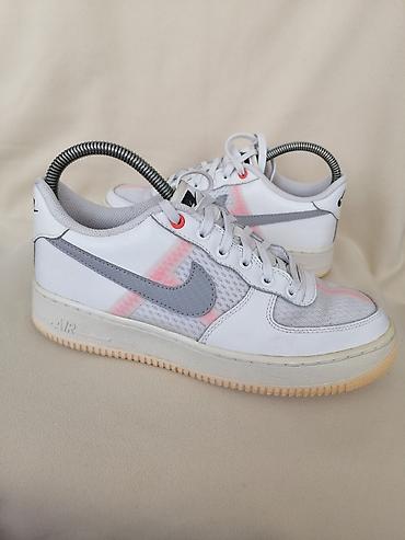 Patike: NIKE AIR FORCE original patike br 39- SNIZENO. Stanje odlicno, prava — 9