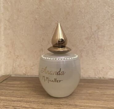 philos parfum: M. Micallef ananda parfum üst notları: armud gavalı limon qara qarağat