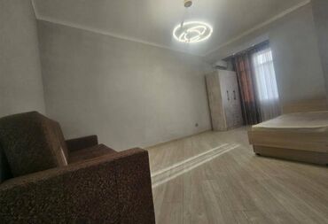 Долгосрочная аренда квартир: 1 комната, Агентство недвижимости, Без подселения, С мебелью частично