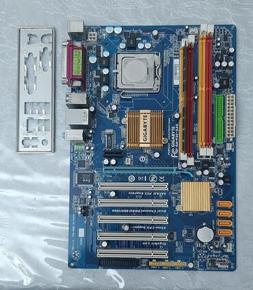 Operativ yaddaş (RAM): Bundle satılır Ana plata + CPU + Ram - 12 AZN Platada 1 ram slotu
