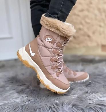 aksice ugg: Nike čizmice crne bele roze NOVO Novo Brojevi 36 do 41 fb Moja — 9