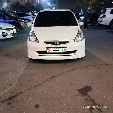 Продажа авто: Honda Fit: 2003 г., 1.3 л, Вариатор, Бензин, Хэтчбэк — 1