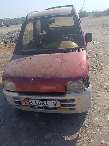 разбитые авто: Daihatsu Move: 1998 г., 0.8 л, Механика, Бензин, Минивэн — 1