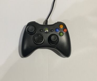 gamepad xbox 360: Xbox 360. В хорошем состоянии, было использовано 4 раза