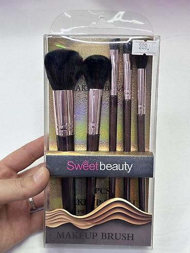 накладные ресницы: Набор кистей для макияжа Sweet Beauty - Комплект из 6 кистей в — 1