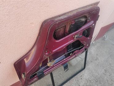 Auto delovi: Vrata zadnja desna Lada 2104 Karavan(bordo). Skinuta sa rastavljenog — 5
