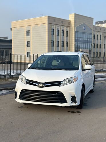 Toyota: Toyota Sienna: 2018 г., 3.5 л, Автомат, Бензин, Минивэн