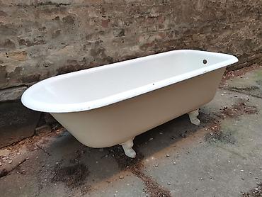 ignis sporet: Retro gusana kada sa nogicama visina 58 cm širina 73 cm dužina 171 cm — 1