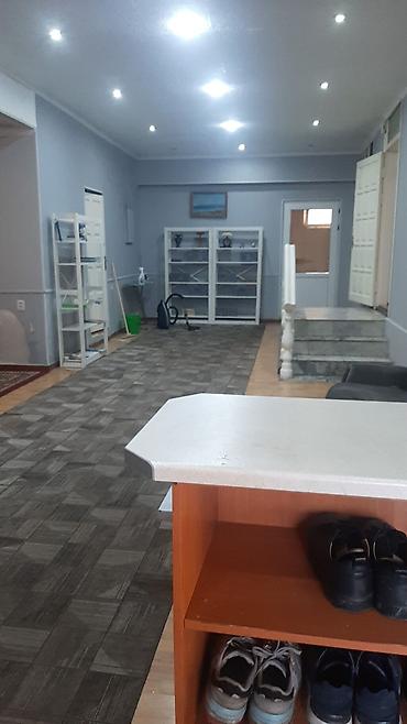 Посуточная аренда комнат: Хостел —для мужчинработающих,студентов койко‑места в общей — 12