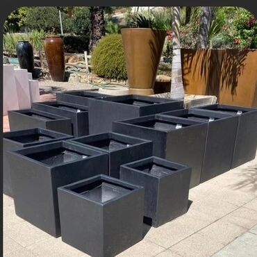 Bitkilər üçün dibçəklər: Her razmir de özel dibcek istehsal edirik. Qvadrat ve adede gore — 15