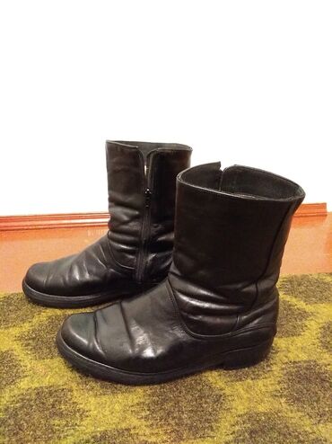 обувь зимние: Продаю мужские полусапоги зимние на замке б/у, чисто кожаные на