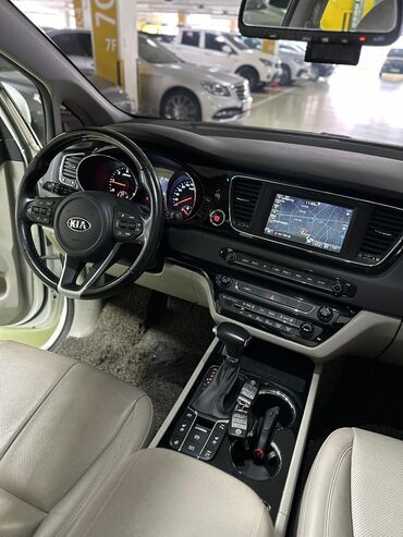 Kia: Kia Carnival: 2018 г., 2.2 л, Автомат, Дизель, Минивэн — 7