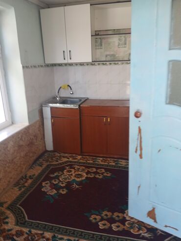 продаются дом арча бешик: Времянка, 55 кв. м, 2 бөлмө, Менчик ээси, Эски ремонт
