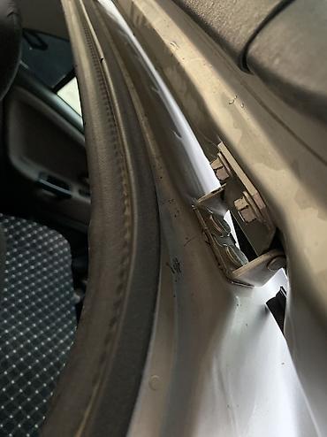 Mitsubishi: Mitsubishi Carisma: 2001 г., 1.8 л, Механика, Бензин, Хэтчбэк — 9