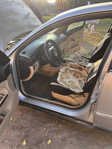 двигатель генератора: Volkswagen Passat: 2001 г., Бензин, Седан — 5