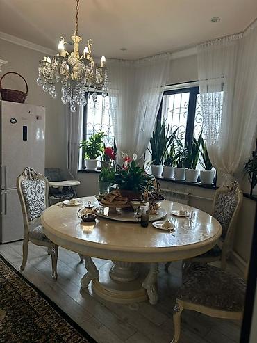 Продажа коттеджей и домов: Продается частный дом с благоустроенным двором и стильным интерьером — 8