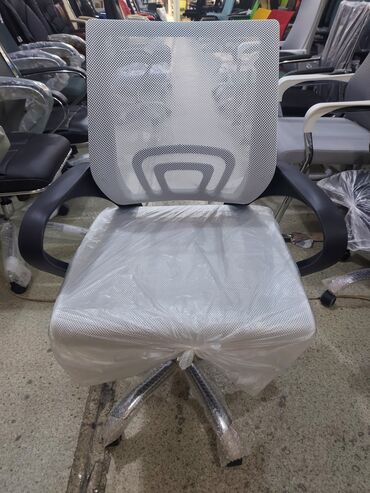 Ofis və oyun kresloları: Yeni, Təkərli, Qolları tənzimlənmir, Parça -da lalafo.az — 6 Ofis və oyun kresloları: Yeni, Təkərli, Qolları tənzimlənmir, Parça — 6