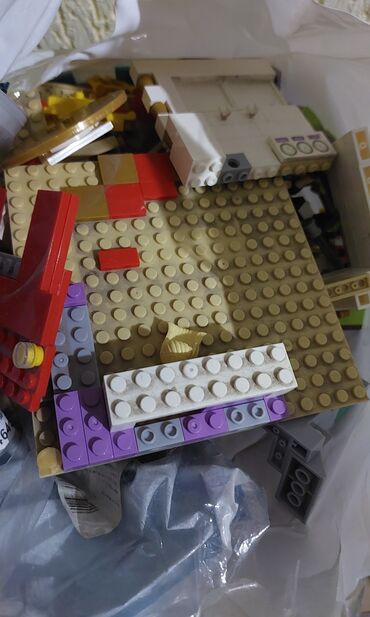 игровой набор: Продаю lego (оригинал) большой пакет. Цена: 4000 с Самовывоз По