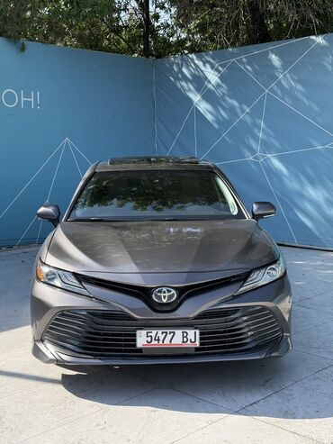 железные диски на камри: Элегантный седан Toyota Camry, окрашенный в серый цвет, предлагает