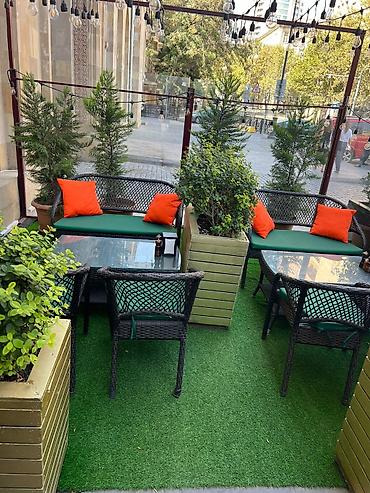 Döşəmə: Süni ot örtüyü – terras, kafe/veranda, eyvan, həyət, pilləkən və — 2