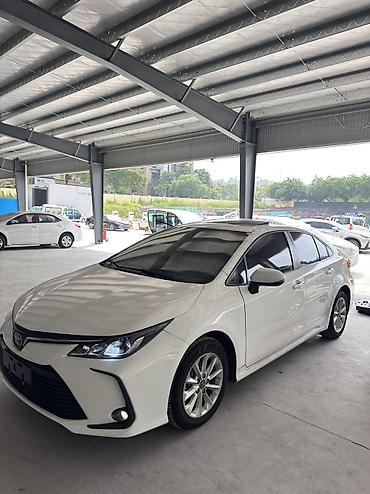 corolla 2022: Toyota Corolla: 2021 г., 1.8 л, Вариатор, Гибрид, Седан — 3