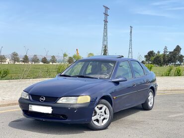 Opel Vectra: 1.8 l | 1997 il | 365000 km Hetçbek