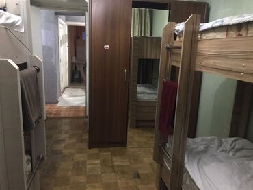 hostel osh: 1 комната, Душевая кабина, Постельное белье, Кондиционер