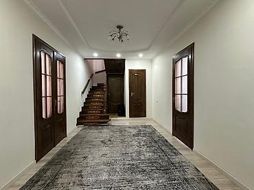 Долгосрочная аренда домов: 250 м², 6 комнат — 10