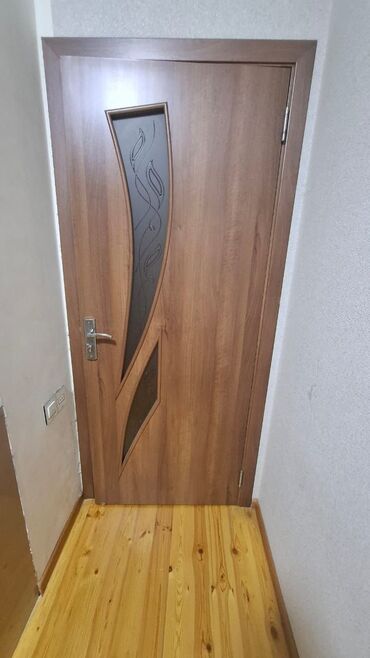Skirting boards: İşlənmiş Otaq qapısı Şəbəkə ilə, Zəmanətsiz, Ünvandan götürmə