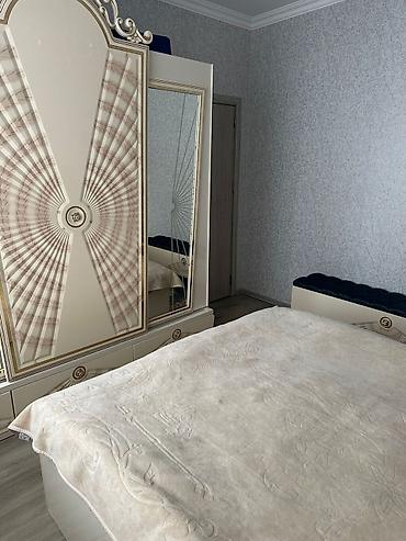 Qonaq otağı dəstləri: İşlənmiş, Dolab, Komod, Masa və oturacaqlar, Kredit yoxdur — 4