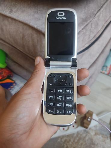 nokia 1: Раскладной телефон Nokia (классическая «раскладушка») с двумя — 3