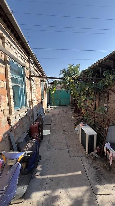 Үйлөрдү сатуу: 5 бөлмө, 120 м², Бишкек, Жумушчу Шаарча Менчик ээси — 5
