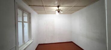 Продажа квартир: 3 комнаты, 50 м², 1 этаж, Косметический ремонт — 12