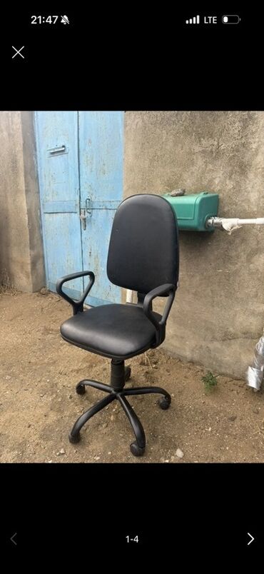 Ofis dolabları: Təkərli, Qolları tənzimlənmir, Süni dəri