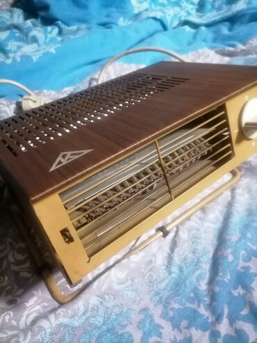 Kaloriferi: Grejalica KONTAKT Zagreb duvaljka 2000 w ispravna
 Mirjevo — 5