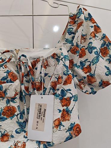 Qadın üçün çiçək naxışlı qısa bluz - Brend: CELINE (etiketdə qeyd