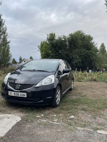 поло машина: Honda Fit: 2009 г., 1.5 л, Автомат, Бензин, Хэтчбэк