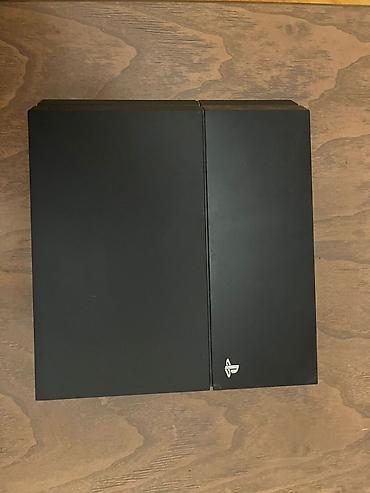 Video oyunlar və konsollar: Sony PlayStation 4 FAT (PS4) oyun konsolu – orijinal model. Daxildir — 4