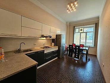 7 1: 3 комнаты, 157 м², Площадь Победы Индивидуалка, 2 этаж, Старый ремонт — 4