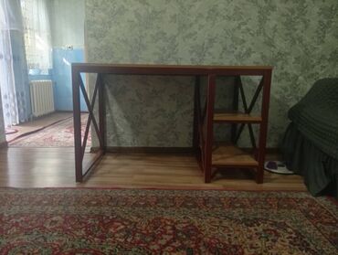 светильник для дома: Стол лофт. В отличном состоянии. Село Новопавловка