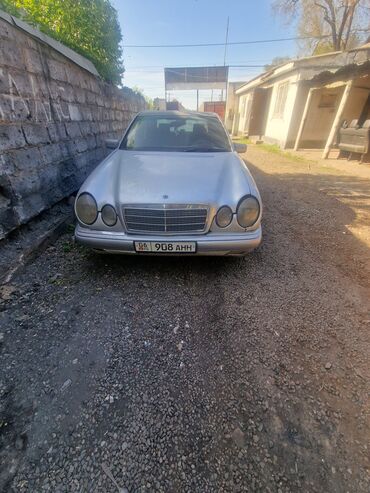 Mercedes-Benz: Mercedes-Benz V 200: 1996 г., 2 л, Механика, Бензин, Седан