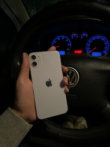 Apple iPhone: IPhone 11, Б/у, 64 ГБ, Deep Purple, Зарядное устройство, Защитное стекло, Чехол, 76 %