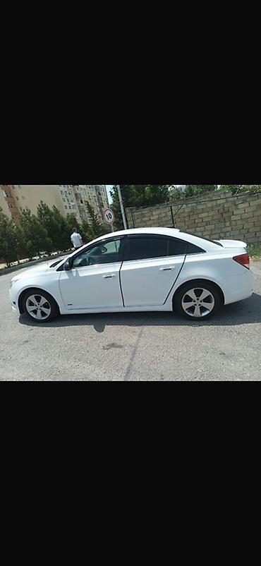opel astra k: Chevrolet Cruze sedan – ağ rəng, 5 yerlik, ön çəkişli. Texniki və — 7